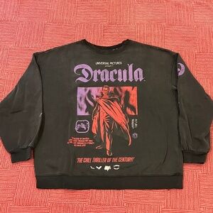 Dracula women’s large universal pictures distressed Sweatshirt